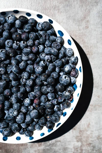 Cropped Overhead View Bowl Blueberries — Stock Photo, Image