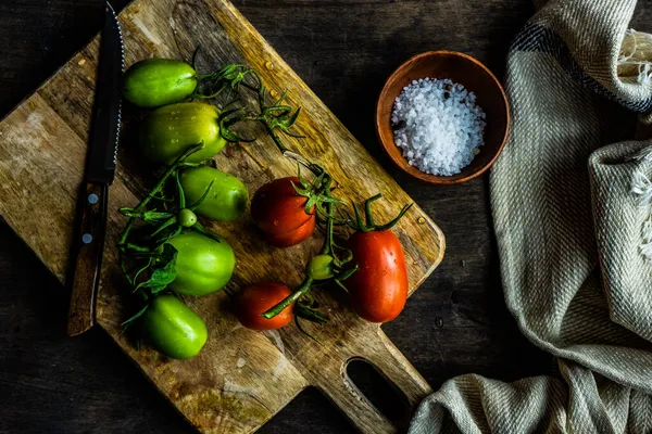 Çiğ Salata Taze Organik Domates Malzemeleri — Stok fotoğraf