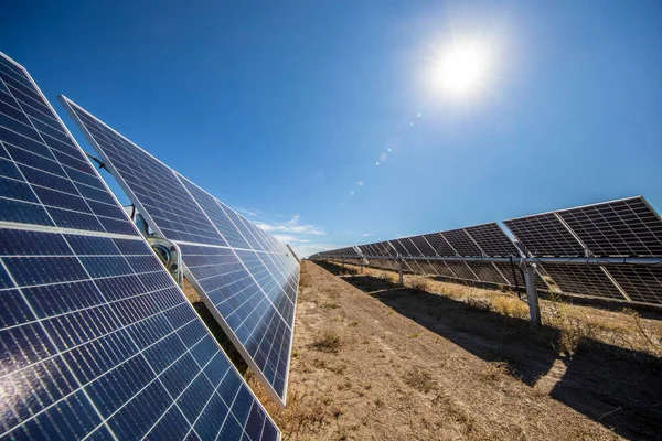 Fazenda Solar Califórnia Central — Fotografia de Stock