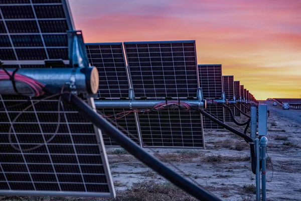 Fazenda Solar Califórnia Central — Fotografia de Stock