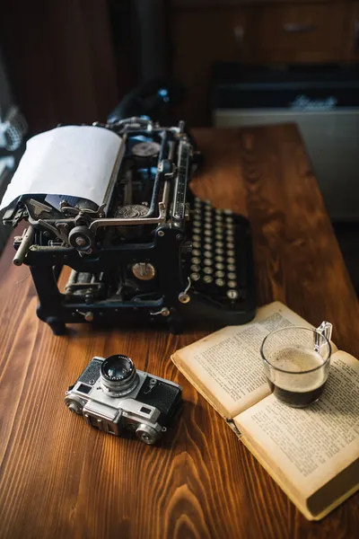 Typewriter Analog Camera Old Book Glass Hot Coffee — Stock Photo, Image