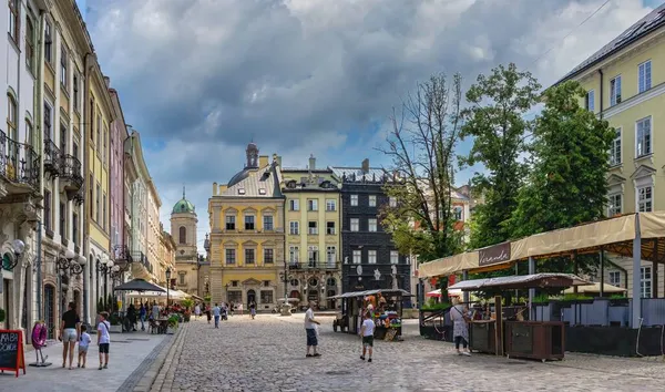 Marktplein Lviv Oekraïne — Stockfoto