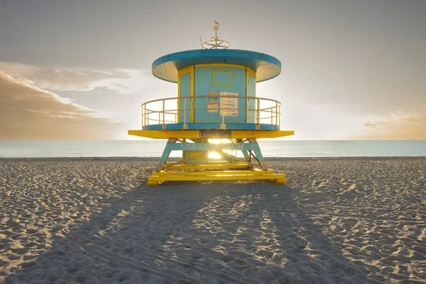 Miami South Beach Rettungsschwimmerhaus Farbenfrohen Art Deco Stil — Stockfoto