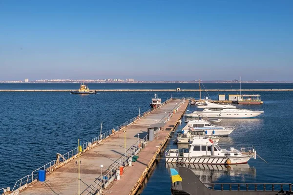 Одесса Украина 2021 Вид Одесского Пассажирского Морского Порта Украине Солнечный — стоковое фото