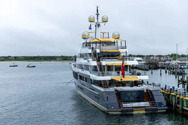 Luksusowy Jacht Zacumowany Porcie Nantucket — Zdjęcie stockowe