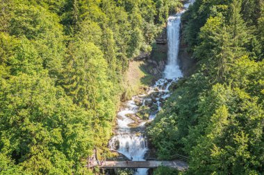 Giesbach Şelaleleri uzun fuarda