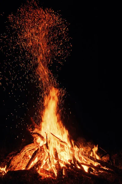 Flammenflocken Kamin — Stockfoto