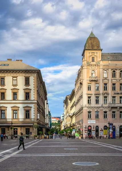 匈牙利布达佩斯老城的街道 — 图库照片