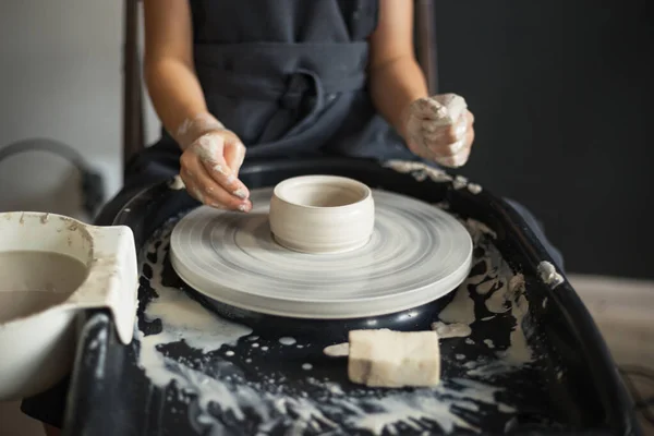 Girl Hands Working Clay Potter Wheel Close Traditional Craft Master — Stockfoto