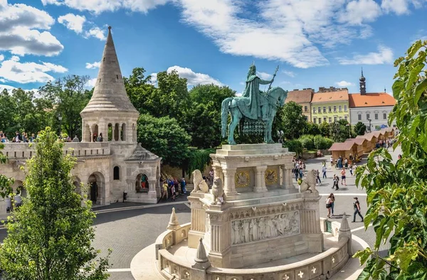 Budapeszt Węgry 2021 Plac Świętej Trójcy Budzie Budapeszcie Węgry Słoneczny — Zdjęcie stockowe
