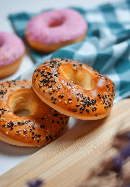 Close View Sesame Seed Donuts Table — Stock Photo, Image