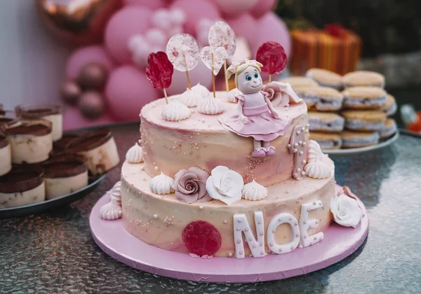 Wedding Cake Pink Roses Other Flowers — Foto Stock