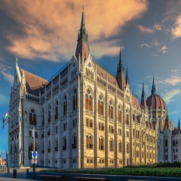 Budapeste Hungria 2021 Edifício Parlamento Europeu Aterro Budapeste Hungria Numa — Fotografia de Stock