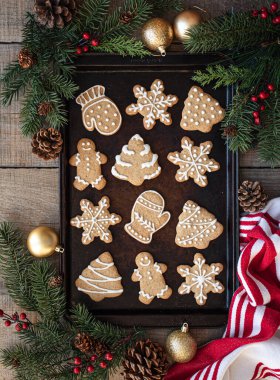 Tepside Noel şekilli zencefilli kurabiye kurabiyeleri.