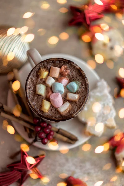 Lezzetli Sıcak Çikolata Beyaz Bardakta Lokum — Stok fotoğraf