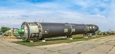 Pobugskoe, Ukrayna 09.14.2019. GRAU 15A18 NATO adı SS-18 Şeytan Roketi Sovyet Stratejik Nükleer Güçler Müzesi, Ukrayna