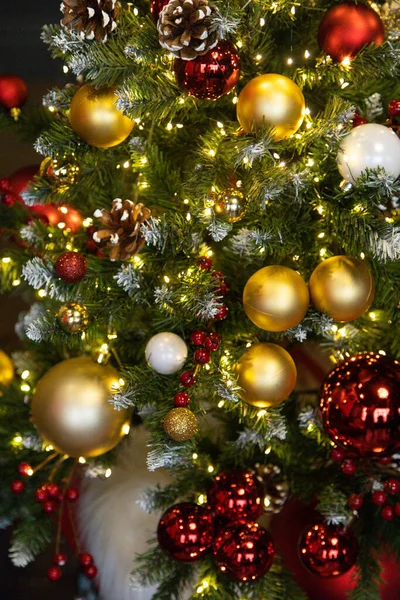 Kerstboom Met Rood Goud Speelgoed — Stockfoto