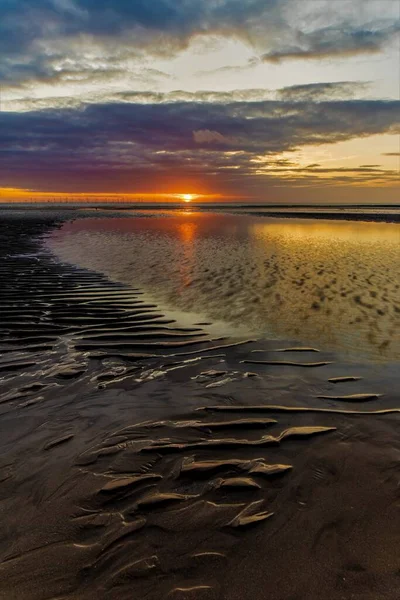 イギリス天気 日没のワルニー島 カンブリア海岸英国 — ストック写真