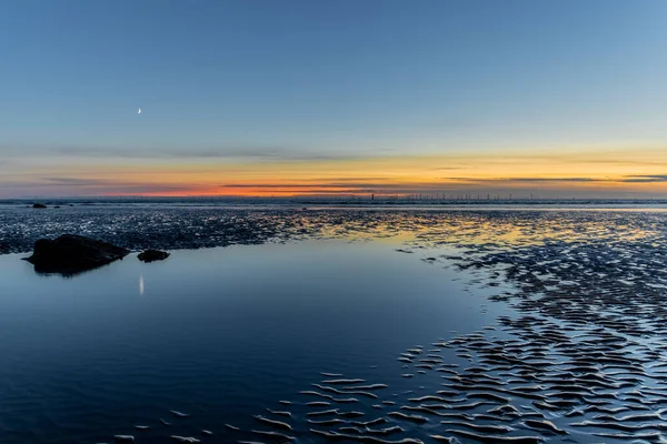 Погода Великобритании Остров Сансет Уолни Камбрийское Побережье Великобритании — стоковое фото