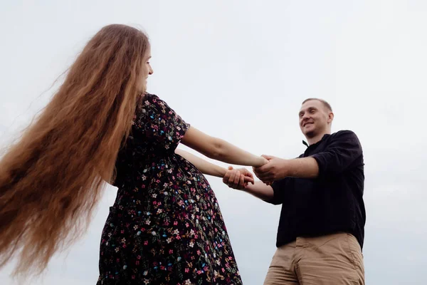 Loving Wedding Couple Outdoor Each Other Arms — Stock Photo, Image