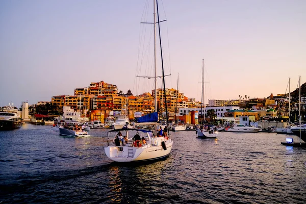 Cabo San Lucas, Meksika 'da limanda tekneler