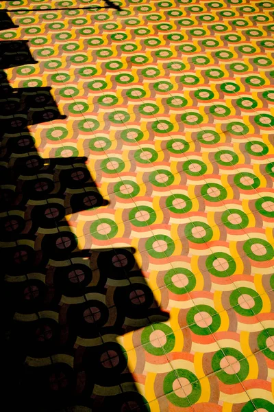 墨西哥托多斯桑托斯镇的瓷砖地板 — 图库照片
