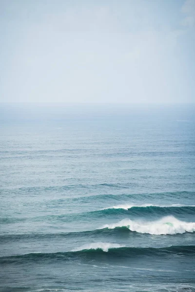 俄勒冈州沿海地区的海浪线 — 图库照片