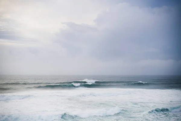 Ondas Tormentosas Del Océano Durante Atardecer Costa Oregon — Foto de Stock