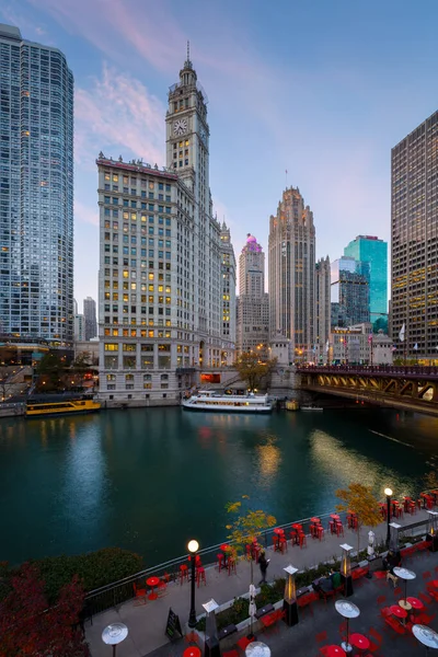Vista Del Centro Chicago Sobre Río —  Fotos de Stock