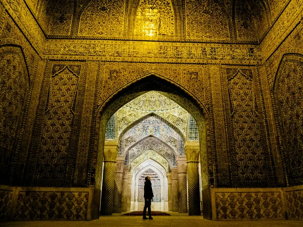 Girl Silhouette Mosque Shiraz Iran — Stock Photo, Image