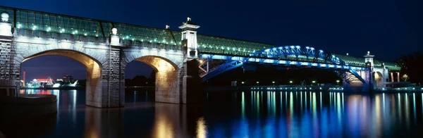 Moskou Andrejevski Voetgangersbrug Bij Schemering Met Verlichting — Stockfoto