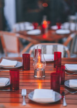 Masa lambası gözlükleri restoran lüksü