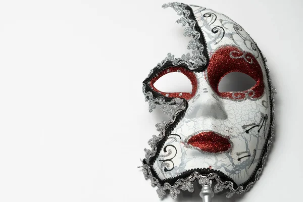 Máscara Carnaval Veneciano Sobre Fondo Blanco Primer Plano Espacio Copia —  Fotos de Stock