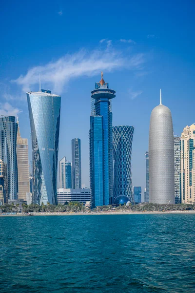 Doha Skyline Bir Dhow Gemisinden Görüldüğü Gibi Yakın — Stok fotoğraf