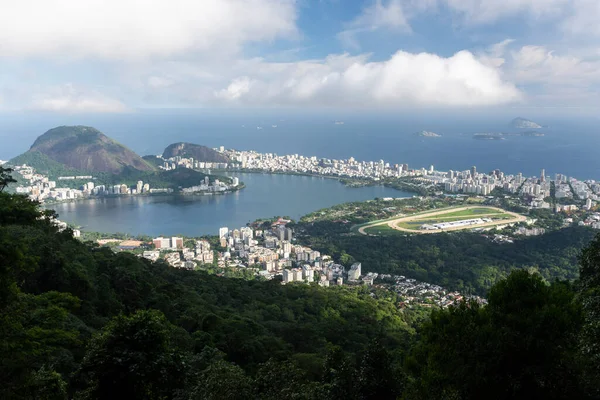 Вид Городские Здания Лагуну Зеленой Редчайшей Горы Парке Тижука Рио — стоковое фото