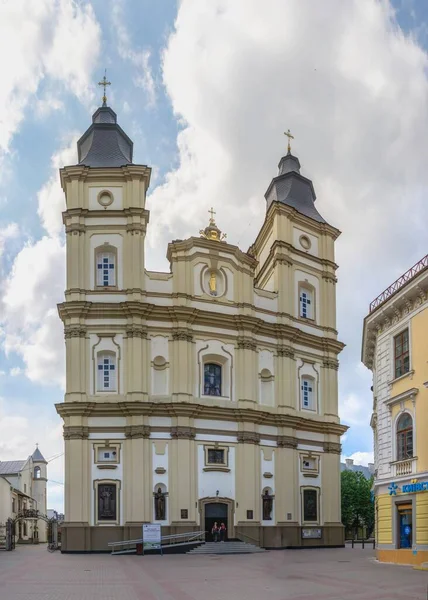 Ivano Frankivsk Ουκρανία 2021 Καθεδρικός Ναός Της Αγίας Αναστάσεως Στο — Φωτογραφία Αρχείου