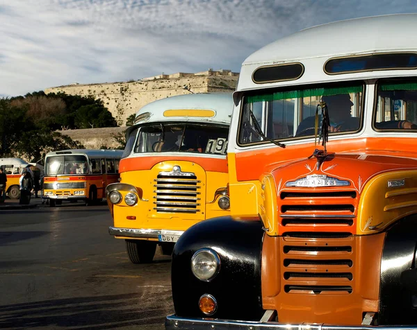 Los Legendarios Icónicos Autobuses Públicos Malta — Foto de Stock