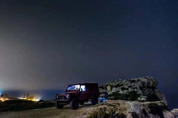 Grande Icône Britannique Hors Route Sous Les Étoiles — Photo