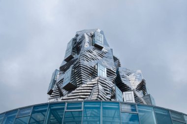 Arles 'deki Luma Kulesi, Frank Gehry, Provence, Fransa.