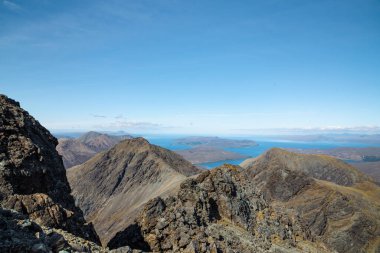 Tepeden manzara, cuilin tepeleri