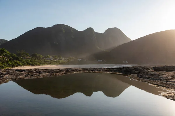 Belle Vue Sur Lever Soleil Sur Plage Sauvage Avec Piscine — Photo