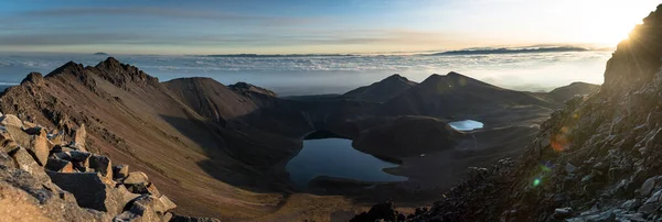 Nevado Toluca Volkanının Tepesindeki Kraterin Panorama Görüntüsü — Stok fotoğraf