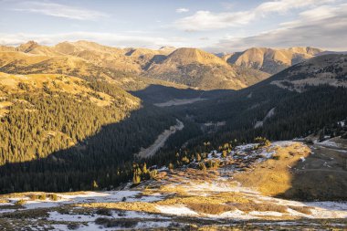 Fotoğraflar, Colorado 'daki Lothe Pass yakınlarında bir yürüyüş sırasında çekildi.