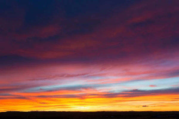 Increíble Puesta Sol Colorado Con Arco Iris Colores — Foto de Stock