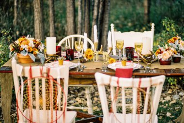 Güzel Güneybatı Biçimli Açık Masa Manzarası