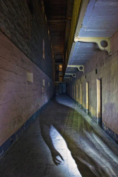 Couloir Sombre Obscur Effrayant Dans Les Anciennes Prisons Britanniques Corradino — Photo