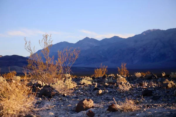 死亡谷美丽的群山拍成的土地 — 图库照片