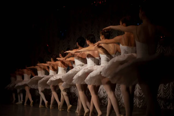 Ballerinas Row Girls Lined One Other Stage Ballerinas White Tutus — Stock Photo, Image