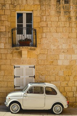 Klasik FIAT 500 Iconic İtalyan Aracı