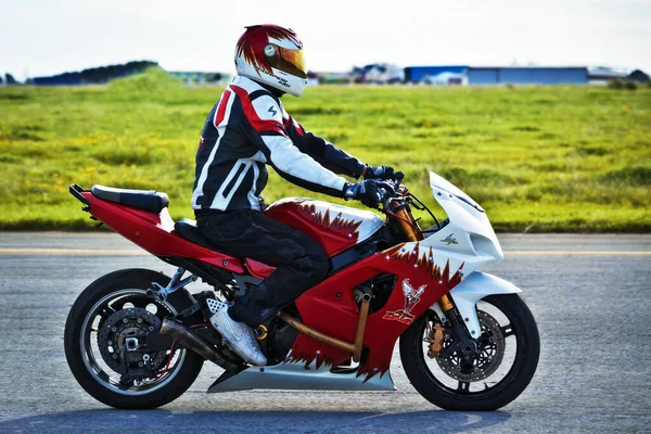 Luqa Malta Dic Stunt Rider Angyal Zoltan Monta Sin Rueda —  Fotos de Stock